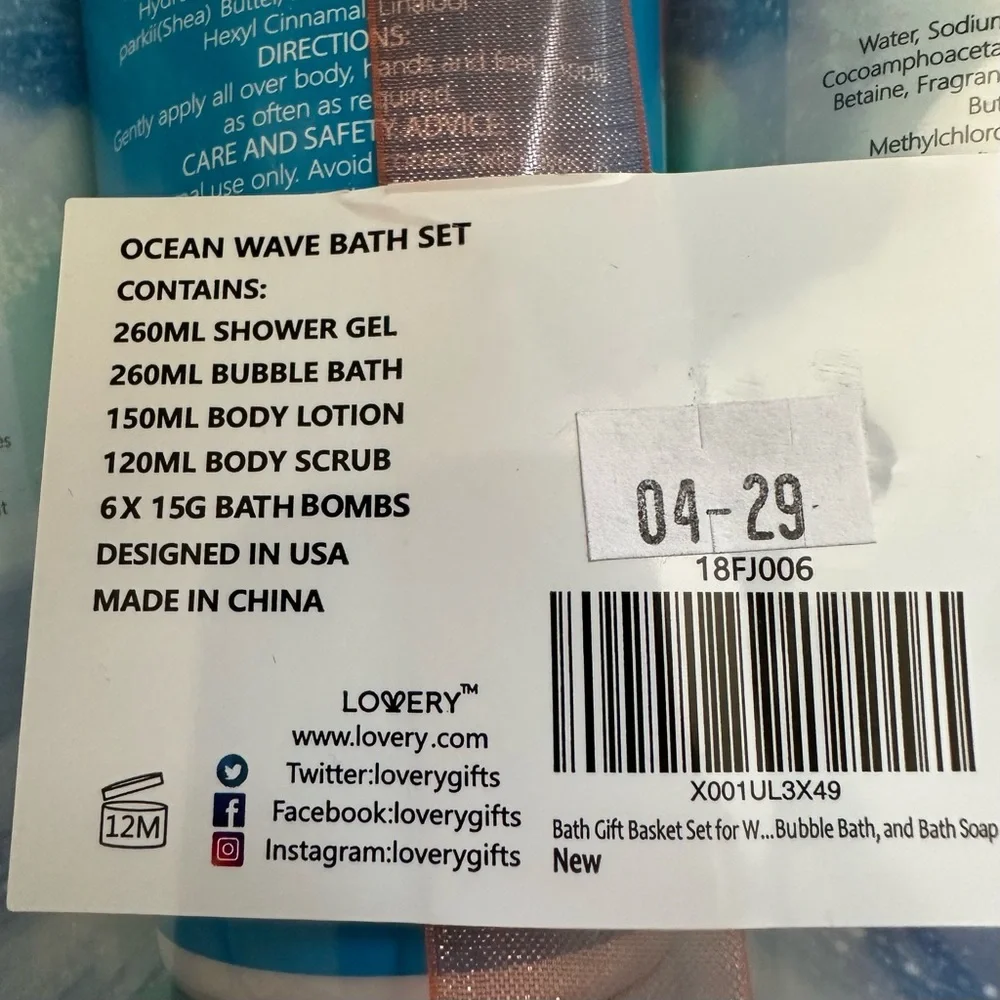 Lovery Ocean Wave Bath & Body Gift Set with bag & bow & gift tag.